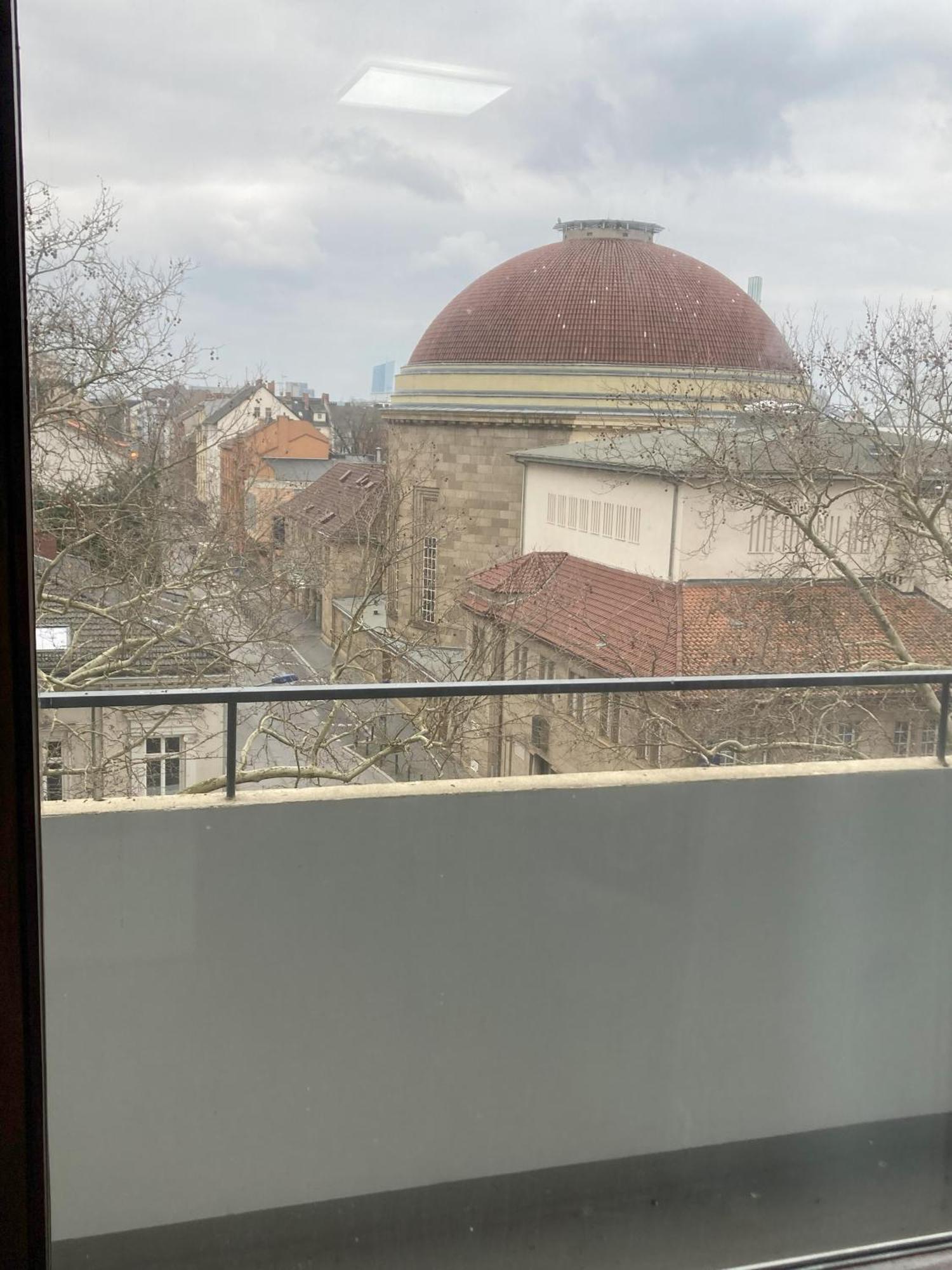 Ueber Den Daechern Von Offenbach Bagian luar foto